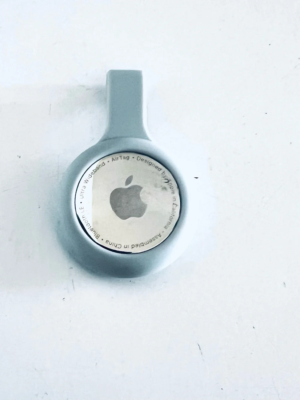 Apple AirTag in Light Blue Silicone Loop